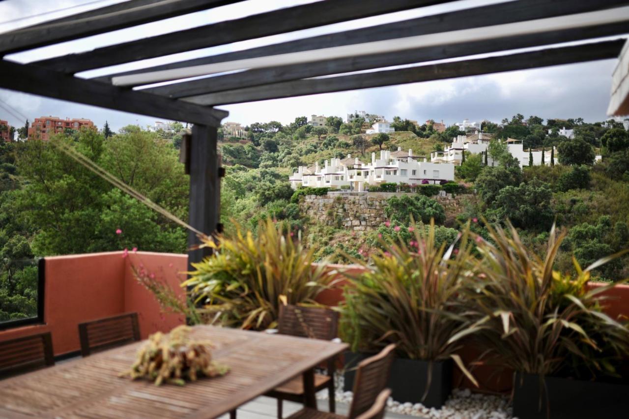 Bright Apartment In The Hills Of Elviria Malaga Exterior photo